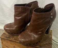 Ugg Ambrosia Brown Wood Heel Platform Ankle Booties Size 8.5