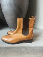 Cole Haan Tan Leather Chelsea Ankle Boots Women’s Size 6.5 Pull-On Low Heel