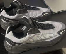 adidas Yeezy Boost 700 MNVN Gray Black Low Top Athletic Sneakers Men's